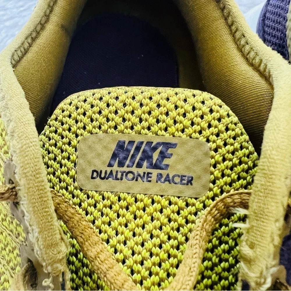 Nike Dual tone Racer Unisex Sneakers Shoes W 7 M 5.5 EU 38